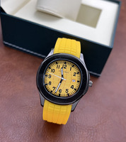 Reloj de Cuarzo de Lujo para Hombre, 43 mm de Diámetro, Correa de Silicona Roja, Logotipo Personalizado, Nuevo Estilo Casual de Negocios con Puntero
