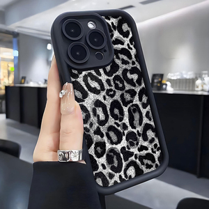 เคสโทรศัพท์มือถือกันกระแทก TPU ลายเสือดาว<span class=keywords><strong>สี</strong></span>ดำ<span class=keywords><strong>เงิน</strong></span> รุ่น Art Silver Black Leopard Print Ladder Lens Style สำหรับ Samsung Galaxy A07 A17 A56 S26 Ultra - Product Image 3
