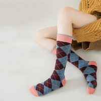 Haute Qualité Style Japonais Argyle Souchy Mi-mollet Chaussettes Tricotées Femmes Sans Couture Coton Tube Chaussettes Respirant