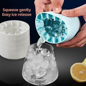 Moule à glaçons en silicone bleu réutilisable, mini bac à glaçons, outil de broyage, boîte de fabrication, récipient à glace pour réfrigérateur, démoulage facile - Product Image 4