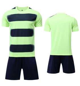 2026 Nieuw Nationaal Voetbalteam Tenue Design Hoge Kwaliteit Volwassen Voetbalset Op Maat Gemaakt Polyester Zomer Korte Ademend - Product Image 3