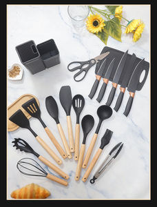 Ensemble de couteaux de cuisine en silicone 19 pièces OEM/ODM avec manche en bois, planche à découper et bac de rangement spécial incluant spatules et ustensiles - Product Image 3