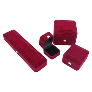 <strong>Manufacturers</strong> Spot <strong>Supply</strong> Wavy Velvet Flocking Series Pendent Box <strong>Jewelry</strong> Packaging Box Wholesale - Product Image 4