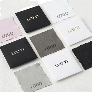 Chiffon de nettoyage en suède argenté et doré avec logo personnalisé pour le polissage des bijoux, la confection de vêtements et de bracelets, avec plusieurs options de couleurs - Product Image 1