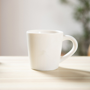Mug à café en céramique classique écologique personnalisable avec couvercle en bois - Passe au lave-vaisselle Cadeau de voyage pour le café, le thé, la bière, les fêtes - Product Image 6