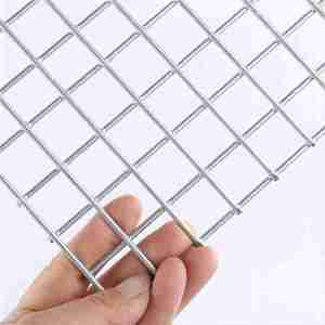 Rollo de Malla de Alambre Soldada Recubierta de PVC de 1/2 Pulgada, Hierro Galvanizado 1/2x1/2, para Jaulas de Conejos y Gallinas, Cercas de Jardín, Modelado 3D - Product Image 6