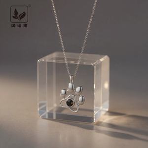 Новое экологичное регулируемое ожерелье с принтом кошачьей лапы/собачьей ладони, 3 цвета, украшение для питомца, 100 языков, «Я люблю тебя» - Product Image 1