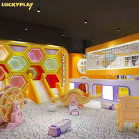 Luckyplay Toboggan en plastique pour aire de jeux intérieure, idéal pour parcs d'attractions, écoles et usage commercial, taille personnalisable, haute qualité, produit phare