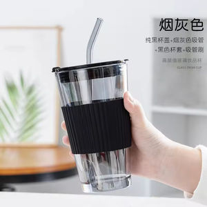 Mug de voyage réutilisable isotherme noir de 16 oz, verre à boire ambré pour café froid avec couvercle et paille en verre - Product Image 5