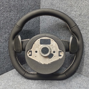 <span class=keywords><strong>Volant</strong></span> de voiture en cuir personnalisé pour <span class=keywords><strong>Audi</strong></span> RS3 RS4 RS5 S3 S4 S5 S6 RS6 RS7 <span class=keywords><strong>A3</strong></span> A4 A5 Q3 Q5 A6 A7 R8 TT S7 - Product Image 4