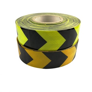 <span class=keywords><strong>Cinta</strong></span> Reflectante Prismática de Alta Intensidad Amarilla y Negra con Flecha, Material PET, para Autos y Camiones - Product Image 3