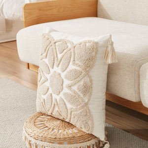 Sarung Bantal Farmhouse, Sarung Bantal Hias Berumbai untuk Dekorasi Rumah - Product Image 2