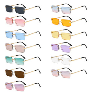 Lunettes de soleil élégantes sans monture carrées, en métal, protection UV385 Classe 2, légères, pour femmes, à la mode - Product Image 2