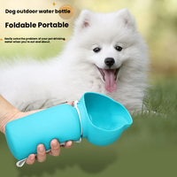 Bouteille d'eau pliable en silicone pour chien et gamelle de voyage avec distributeur à bouton-poussoir, anti-fuite, 550 ml, portable pour la randonnée en montagne