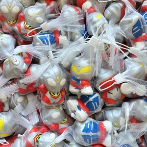 โมจิอุลตร้าแมนแบบยืน ของเล่นบีบคลายเครียด รูปซูเปอร์ฮีโร่ สำหรับเด็ก วัสดุ PU ของขวัญสำหรับนักเรียน - Product Image 3