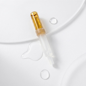 Siero in Fiale Sbiancante Super Potente con Nicotinamide, Acido Ialuronico e Vitamina C, Fiale per la Cura della Pelle con Etichetta Privata - Product Image 1