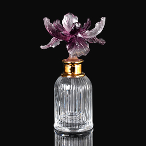 Handmade Flower Glass <b>Perfume</b> <b>Bottle</b> Custom <b>Empty</b> Fragrance Container Ribbed Clear <b>Bottle</b> for Cosmetic Packaging - Product Image 1