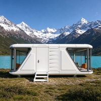 Maison-capsule spatiale moderne, hôtel-capsule préfabriqué modulaire, système d'éclairage intelligent pour les villages touristiques ruraux