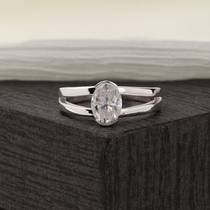 Bague de fiançailles classique en or 14 carats avec solitaire ovale de 1 à 2 carats, cultivée en laboratoire, et alliance pour femme, bijoux de mariée élégants - Product Image 3