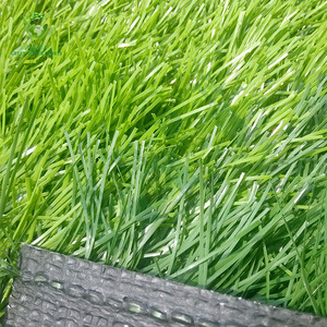 Erba Sintetica di Alta Qualità Resistente ai Raggi UV 50mm per Campi da Calcio all'Aperto - Product Image 4