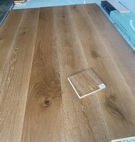 Plancher en bois dur d'ingénierie de planche large brossé par fil blanc de chêne blanc européen 220