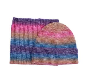 柔软的丙烯酸莫海毛纱空间染色的Ombre色块针织围巾和帽子套装