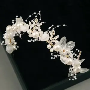 Beaded Pearls Plastic Flowers Decorated Golden Alloy Leaves Headband Bridal Wedding Hair Accessories Alloy Party Tiara Headpiece