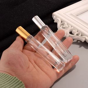 Flacon de parfum carré de luxe 10ml 15ml, mince et haut, à fond épais, en verre serti à vis, avec pulvérisateur à pompe et impression sérigraphique - Product Image 4