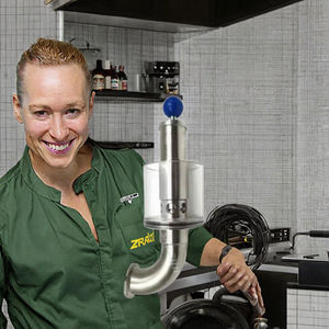 صمام تنفيس يدوي آمن بمشبك ثلاثي 1.5 بوصة مع مقياس ضغط ذو غشاء من الفولاذ المقاوم للصدأ SS304 صمام تخفيف الضغط للمياه - Product Image 6