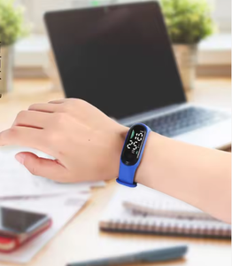 Reloj Electrónico LED de Anillo para Niños de Primaria y Secundaria, Resistente al Agua IP68, Accesorio de Temporada de Plástico TFT - Product Image 3