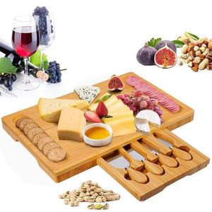 Plateau à fromage en bambou Xu Heng avec ensemble de couteaux, plateau de service carré multifonctionnel pour le pain et le fromage - Product Image 2