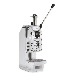 เครื่องกดไฮดรอลิกแบบแมนนวล Schmidt 13RF แรงกด 1.6-2.5 กิโลนิวตัน สำหรับงานตีขึ้นรูป ผลิตในเยอรมนี - Product Image 1