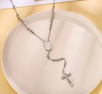 Collier en acier inoxydable personnalisé avec croix et médaille Collier pour hommes Bijoux pour hommes Collier scapulaire avec médailles personnalisées