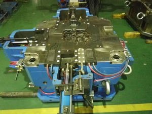 Services complets de conception et de traitement des moules, de la conception à la production, y compris l'analyse du flux de moulage et les tests - Product Image 5