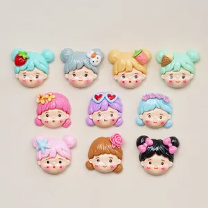 Venda quente adorável dos desenhos animados cabeças da menina charme cabochão resina acessórios para capa de telefone DIY hairpin jóias pingente decoração