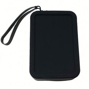 Sac de maquillage portable en silicone résistant à l'eau et respectueux de l'environnement avec fermeture à glissière, poignée souple, design tendance, grande capacité, idéal pour les voyages - Product Image 3