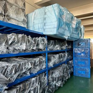 กรอบ<span class=keywords><strong>ป้าย</strong></span><span class=keywords><strong>ทะเบียน</strong></span>สำหรับ Land Rover 2023 GLOSS สีดำ - Product Image 6