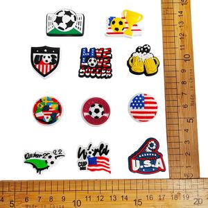 Vente chaude PVC caoutchouc souple <span class=keywords><strong>FIFA</strong></span> World Football série amical EVA chaussures breloques accessoires personnalisé bricolage Logo <span class=keywords><strong>7</strong></span> jours expédition rapide - Product Image 3