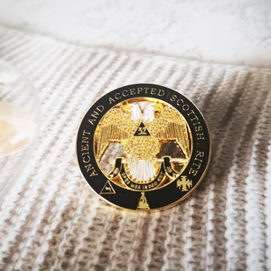 Vergulde vrijmetselaars-reversspeld BLM26 |   3,2 cm dubbelkoppige adelaar vrijmetselaarsbadge |   Premium zakelijke & broederlijke accessoires - Product Image 3