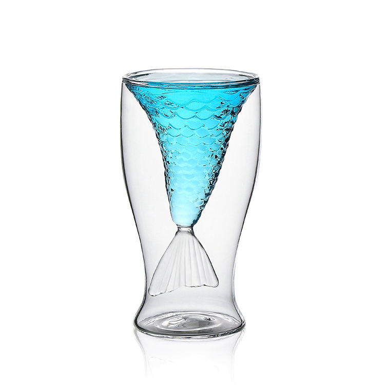 แก้วค็อกเทลรูปปลา