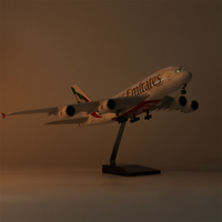 Maquette d'avion en résine Airbus A380 Emirates Qantas 37 cm avec éclairage LED et son, à poser sur le bureau, objet de collection, cadeau aviation