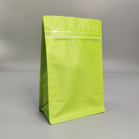 Bolsas Verticales Selladas de 8 Lados en Verde Lima Vibrante para Café en Grano al por Mayor