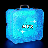 Vente en gros de présentoirs à vin autoportants en acrylique résistant à l'eau, personnalisés et modernes de la marque HYX, pré-assemblés, avec éclairage LED pour club