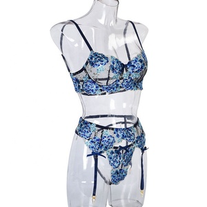 Groothandel 3 Stuk Vrouwen Sexy Blauwe Boog Borduurbh Ondergoed Kousenband Hot Doorzichtige Lingerie Set - Product Image 2