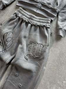 Survêtement streetwear 450 g/m² pour homme, en coton, avec broderie effet usé et pantalon droit ample - Product Image 4
