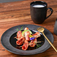 Ensembles de vaisselle élégants vaisselle en porcelaine haute température glaçure colorée assiettes de petit-déjeuner vaisselle en céramique personnalisée pour hôtel