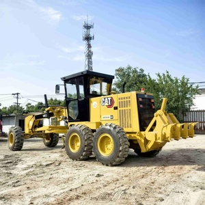 เครื่องจักรก่อสร้างมือสองจากญี่ปุ่น CAT 140G ยี่ห้อ Caterpillar สภาพดี ราคาคุ้มค่า - Product Image 3