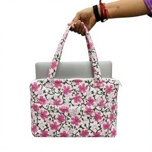 Bolsa de Transporte para Portátil de Algodón Acolchado con Estampado a Mano, Funda Protectora Acolchada Premium para Mac Book, Computadora Portátil, Oficina, Universidad - Product Image 1