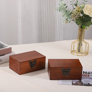Caja de Madera Cuadrada con Tapa Abatible, Madera de Pino Maciza, Hecha a Mano, para Regalos, Manualidades, Almacenamiento y Embalaje - Product Image 2
