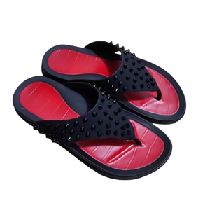 Nuevas Pantuflas para Hombre 2026, Pantuflas de Alta Calidad con Remaches, Sandalias Planas de Cuero Genuino, Chanclas Antideslizantes para Caminar por la Playa - Product Image 1